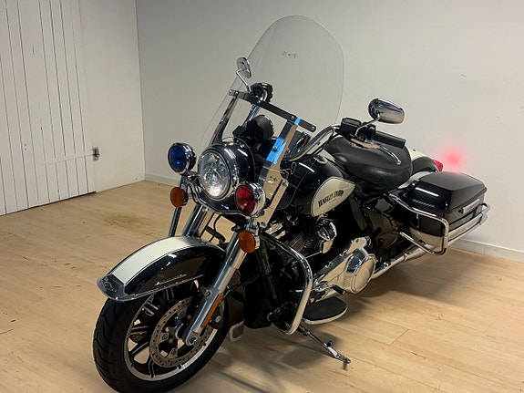 Harley-Davidson Road King Police 1.7 Milwaukee-Eight 107 Stage 2 3 of 11