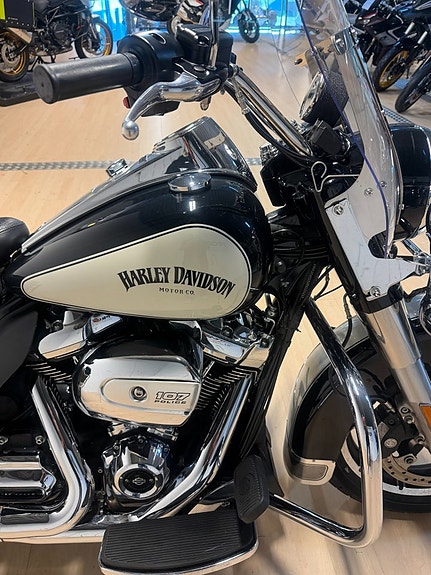 Harley-Davidson Road King Police 1.7 Milwaukee-Eight 107 Stage 2 6 of 11