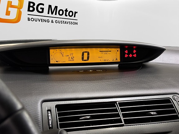 Citroen C4 14 of 16