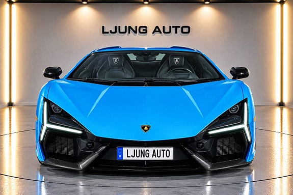 Lamborghini Revuelto 4 of 18