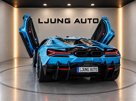 Lamborghini Revuelto 7 of 18