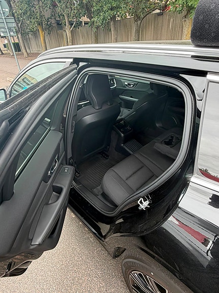 Volvo V60 8 of 15