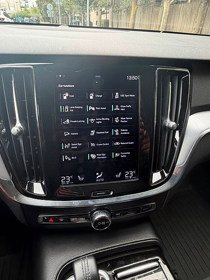 Volvo V60 14 of 15