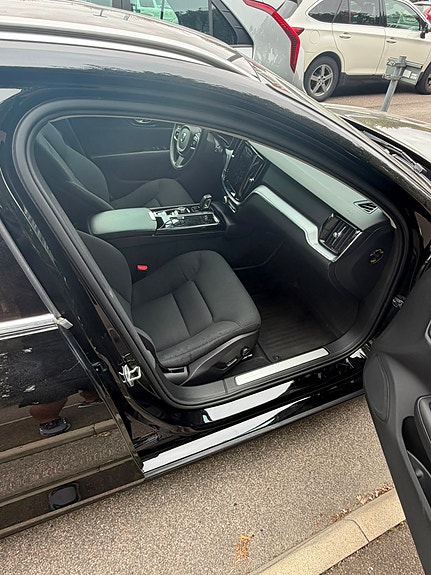 Volvo V60 10 of 15