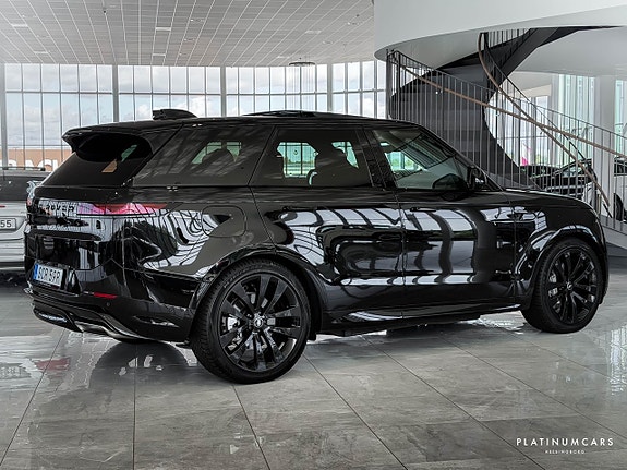 Land Rover Range Rover Sport 23 of 24