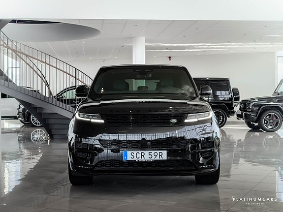 Land Rover Range Rover Sport 3 of 24