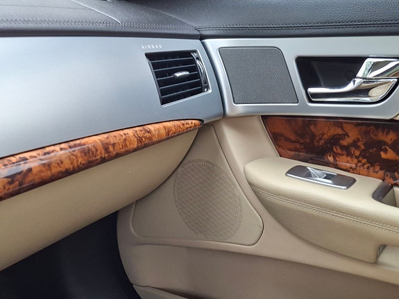 Jaguar XF 20 of 29