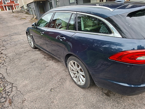 Jaguar XF 5 of 29
