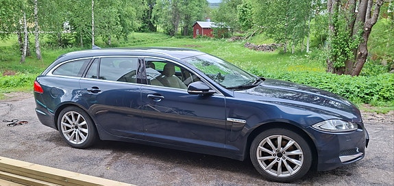 Jaguar XF 21 of 29