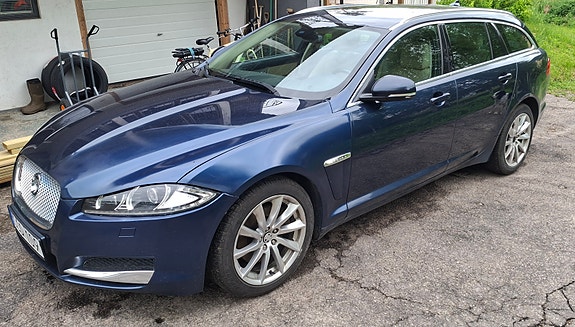 Jaguar XF 25 of 29