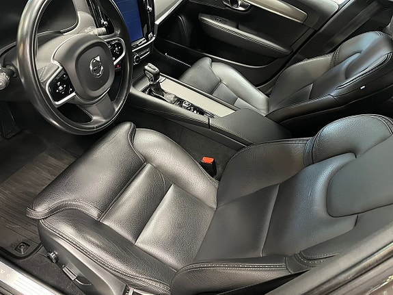 Volvo V90 Cross Country 4 of 20