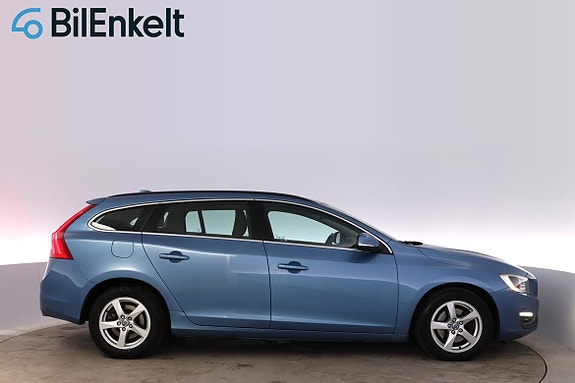 Volvo V60 2 of 30