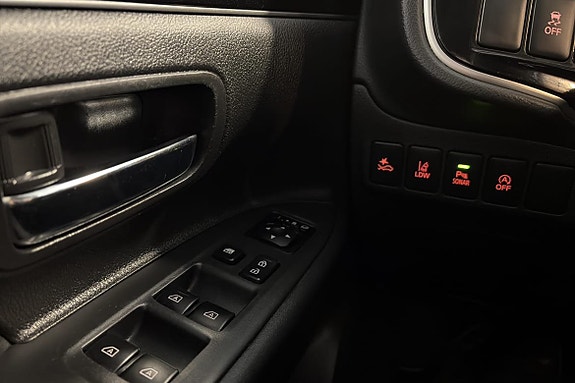 Mitsubishi Outlander 14 of 23
