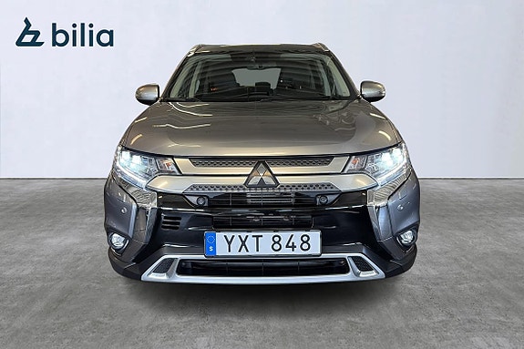 Mitsubishi Outlander 2 of 23