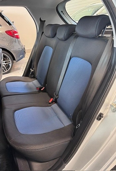 Hyundai i10 14 of 14