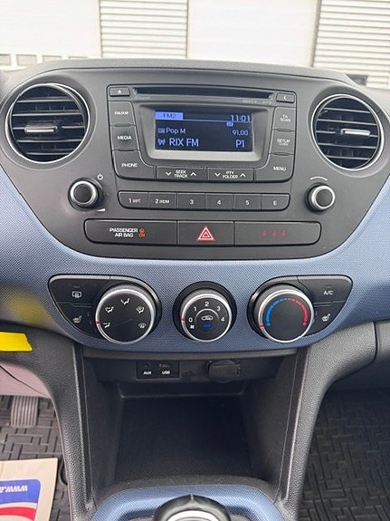 Hyundai i10 10 of 14