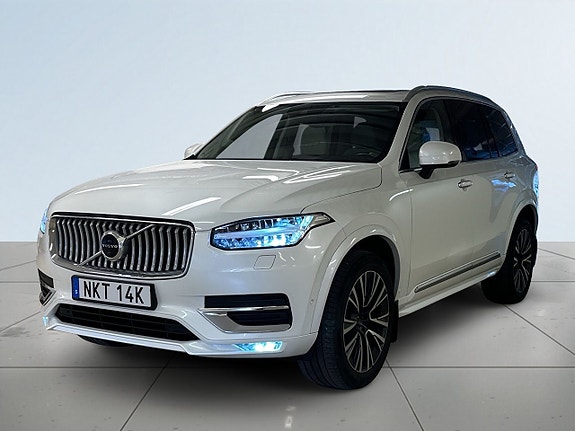 Volvo XC90 16 of 26