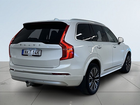Volvo XC90 6 of 26