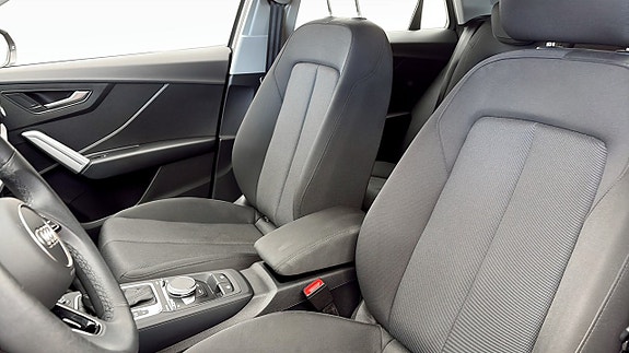 Audi Q2 8 of 12