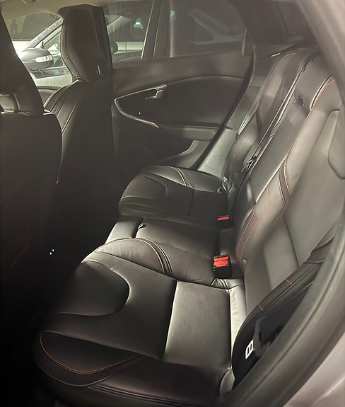 Volvo V40 10 of 12