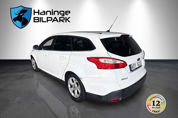 Ford Focus 10 of 12