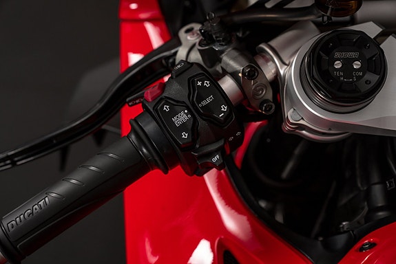 Ducati Panigale V4 DQS 15 of 21
