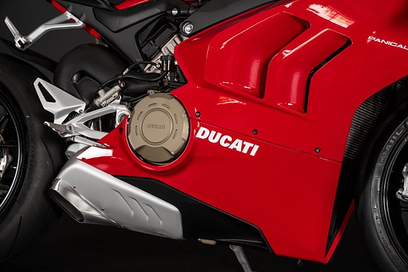 Ducati Panigale V4 DQS 9 of 21