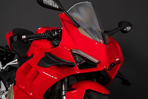 Ducati Panigale V4 DQS 7 of 21