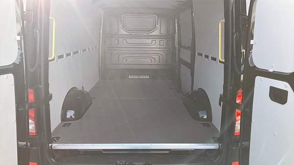 Volkswagen Crafter 11 of 11