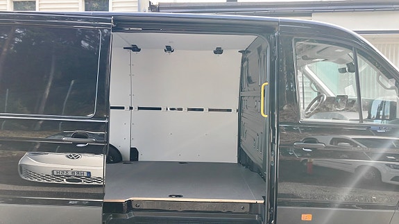 Volkswagen Crafter 10 of 11