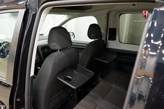 Volkswagen Caddy Maxi 11 of 21