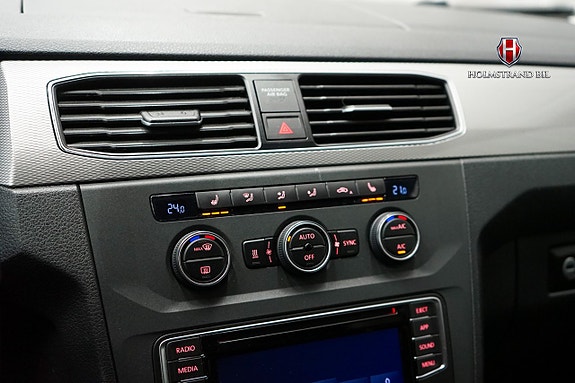 Volkswagen Caddy Maxi 19 of 21