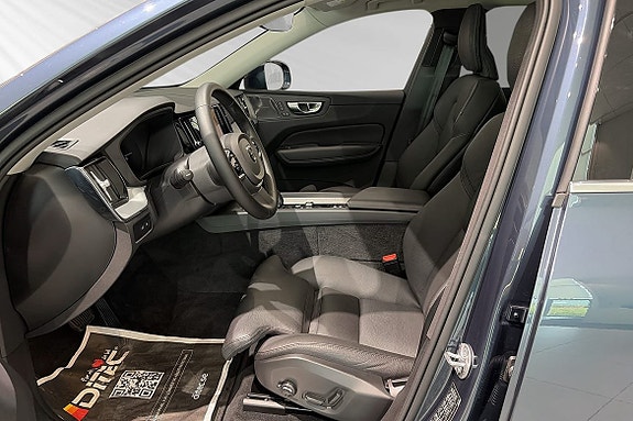 Volvo XC60 7 of 17