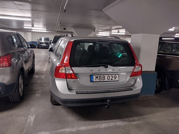 Volvo V70 9 of 9