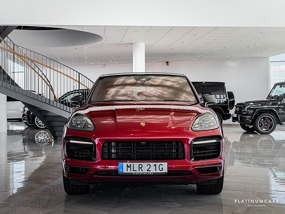 Porsche Cayenne 3 of 23