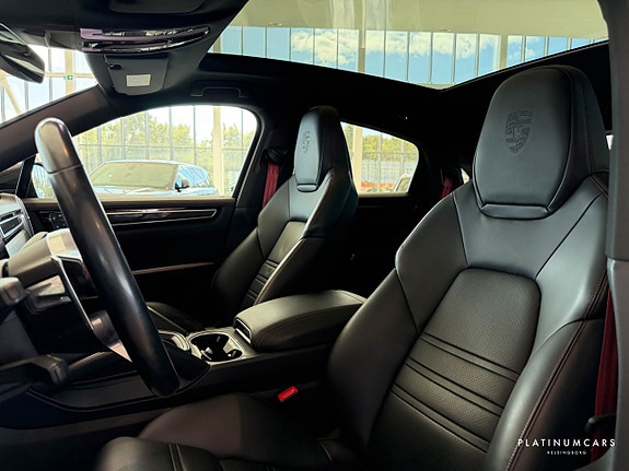 Porsche Cayenne 7 of 23
