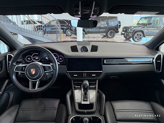 Porsche Cayenne 5 of 23
