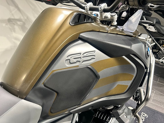 BMW R1250GSA /Väskor/Performance/Gott skick 12 of 15