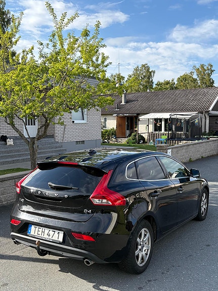 Volvo V40 3 of 6