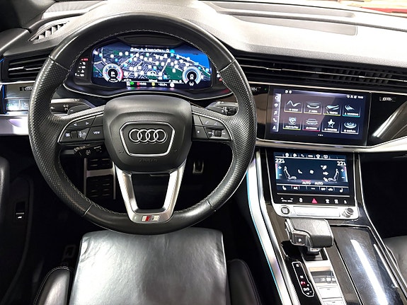 Audi Q8 9 of 30