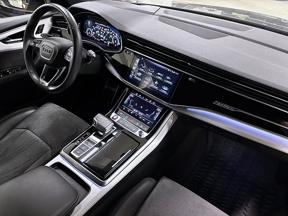 Audi Q8 28 of 29