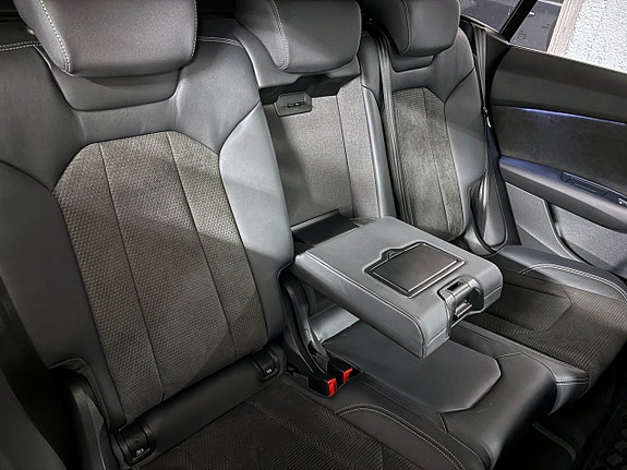 Audi Q8 17 of 29