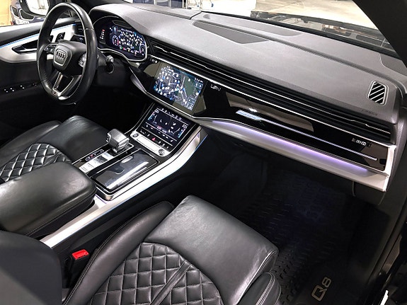 Audi Q8 29 of 30