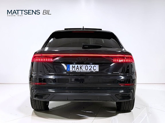 Audi Q8 20 of 29