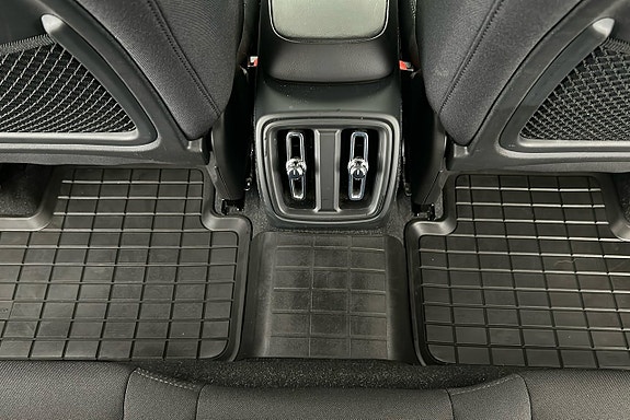 Volvo XC40 20 of 26