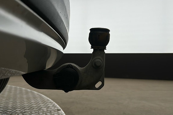 Volvo XC40 17 of 26