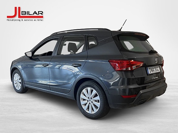 Seat Arona 2 of 5