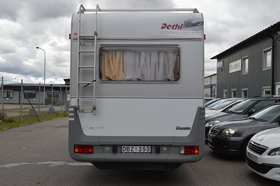 Dethleffs Campervan 5 of 19