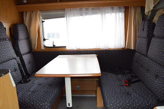 Dethleffs Campervan 11 of 19
