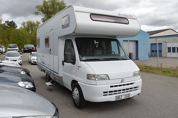 Dethleffs Campervan 2 of 19